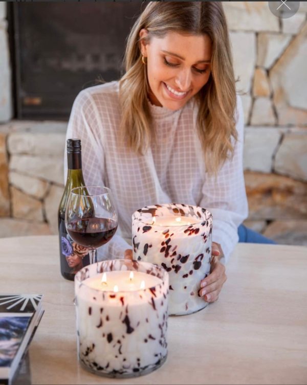 Santorini 2.1 Kg Candle by Apsley - Image 2